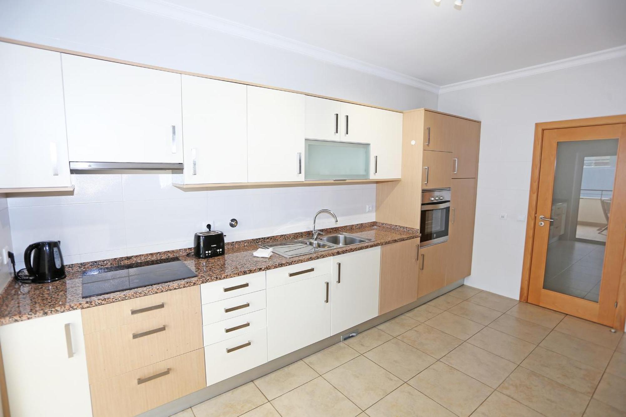 A04 - Large Modern 1 Bed Apartment With Pool Lagos Kültér fotó